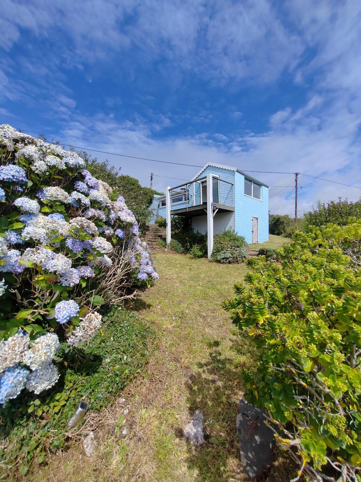 Unique Coastal Detached Property Truro Exterior photo